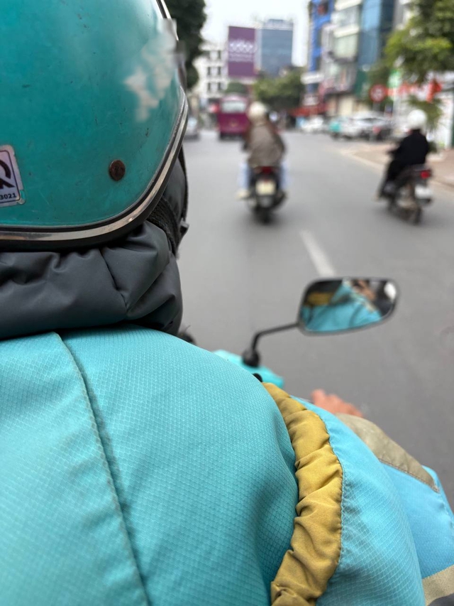 Tết Dương lịch “ăn nên làm ra”: Quán cafe, photobooth, thời trang doanh thu tăng 2-3 lần, xe ôm công nghệ kiếm 1,5 triệu/5 tiếng- Ảnh 14.