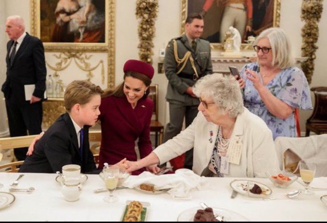 Năm 2026 của "cậu cả" nhà William - Kate: Khí chất quân vương đã lộ diện rõ nét qua 7 khoảnh khắc này- Ảnh 2.