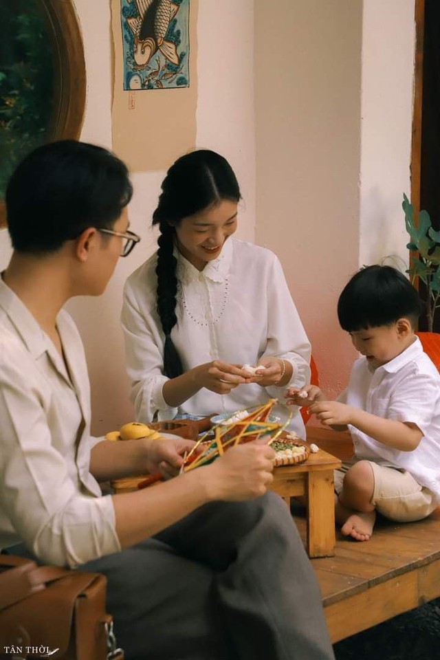 "Ác" theo kiểu các mẹ mình ngày xưa: Dạy con "quân phiệt" nhưng trái ngọt nhận lại là những đứa con nên người- Ảnh 2.