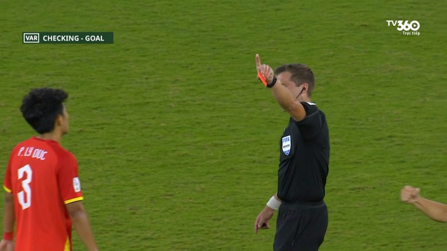 Hotgirl bắn súng Phí Thanh Thảo bênh vực Lý Đức giữa bão chỉ trích vì chiếc thẻ đỏ trận U23 Việt Nam thua đau- Ảnh 1.