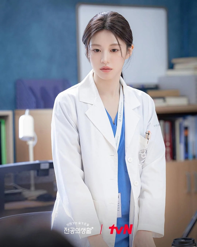 Nữ thần dao kéo đẹp nhất Hàn Quốc: Đóng liên tiếp 7 phim gây sốt toàn cầu, visual đúng chuẩn “kiệt tác của phòng mổ”- Ảnh 8.