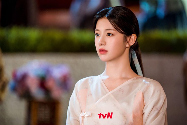 Nữ thần dao kéo đẹp nhất Hàn Quốc: Đóng liên tiếp 7 phim gây sốt toàn cầu, visual đúng chuẩn “kiệt tác của phòng mổ”- Ảnh 4.