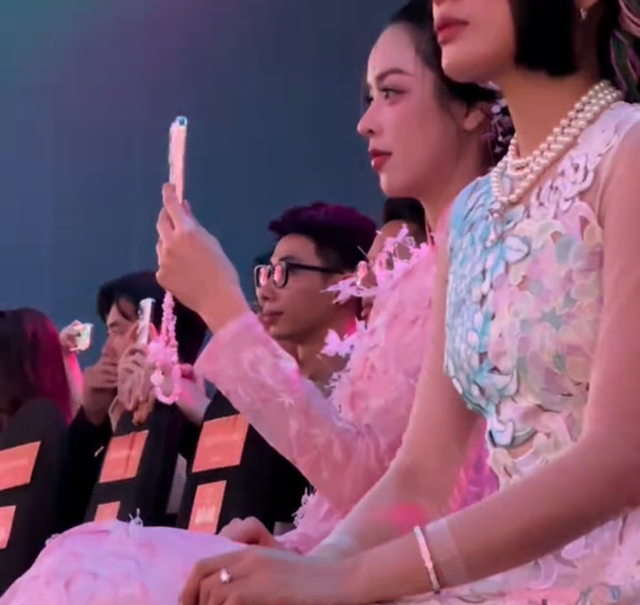 Không phải Trịnh Thăng Bình, Hoa hậu Thanh Thuỷ từng công khai si mê 1 sao nam ra mặt tại WeChoice- Ảnh 3.