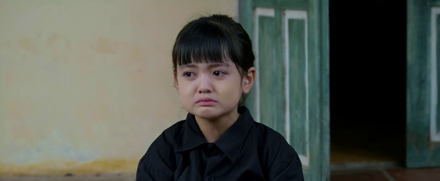 Tiểu mỹ nh&acirc;n triệu view g&aacute;nh trọn phim Việt giờ v&agrave;ng: Xinh như thi&ecirc;n thần, l&ecirc;n h&igrave;nh v&agrave;i cảnh đỉnh hơn 23 tập cộng lại- Ảnh 3.