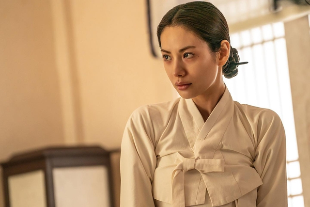 Nụ cười gian xảo của Son Ye Jin- Ảnh 4.