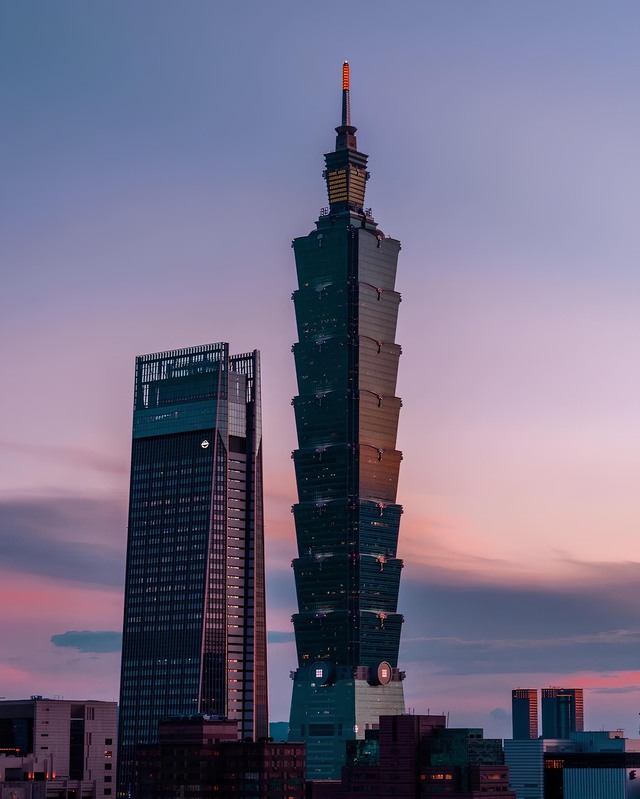 Onitsuka Tiger Đài Loan (Trung Quốc) bị tố xem thường khách Việt, chủ tịch toà nhà Taipei 101 phải đích thân xử lý- Ảnh 1. Onitsuka Tiger Đài Loan (Trung Quốc) bị tố xem thường khách Việt, chủ tịch toà nhà Taipei 101 phải đích thân xử lý- Ảnh 1.