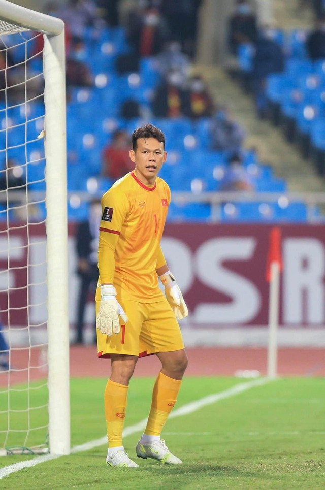 Thủ môn Tấn Trường: Cầu thủ không chơi TikTok thì lấy gì giao lưu với người hâm mộ!- Ảnh 1. Thủ môn Tấn Trường: Cầu thủ không chơi TikTok thì lấy gì giao lưu với người hâm mộ!- Ảnh 1.