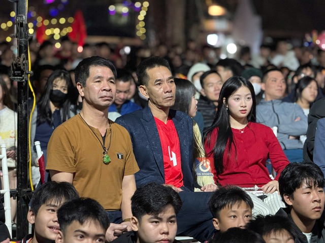 Nỗi lòng người cha sau chấn thương của Hiểu Minh U23 Việt Nam: Nhìn con nằm xuống, lòng đau thắt lại- Ảnh 1.