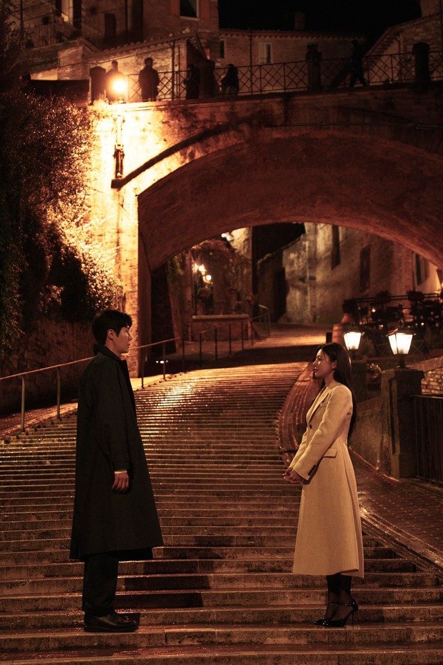 Lâu rồi mới có 1 phim ngôn tình đẹp nao lòng đến vậy: Cảnh nào cũng như tranh vẽ, lưu ảnh mỏi cả tay- Ảnh 12. Lâu rồi mới có 1 phim ngôn tình đẹp nao lòng đến vậy: Cảnh nào cũng như tranh vẽ, lưu ảnh mỏi cả tay- Ảnh 12.