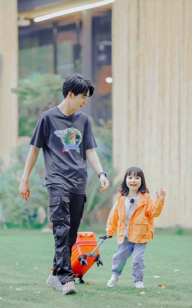 Bớt dạy con bằng đạo lý dài dòng, hãy tăng cường giao tiếp phi ngôn ngữ với chúng- Ảnh 4.