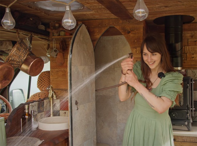 Căn nhà vỏn vẹn 4m² khiến triệu người ngỡ ngàng- Ảnh 6. Căn nhà vỏn vẹn 4m² khiến triệu người ngỡ ngàng- Ảnh 6.