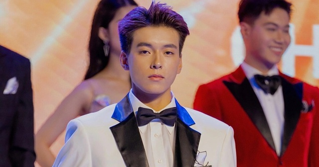 Vĩnh Đam - hot boy cao 1m92 được Trấn Thành chọn đang náo loạn hot search là ai?- Ảnh 7. Vĩnh Đam - hot boy cao 1m92 được Trấn Thành chọn đang náo loạn hot search là ai?- Ảnh 7.