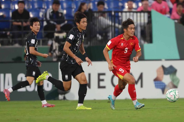 Ảnh: Quốc Việt sút tung lưới U23 Hàn Quốc, U23 Việt Nam ăn mừng cực cảm xúc động viên Hiểu Minh- Ảnh 7.