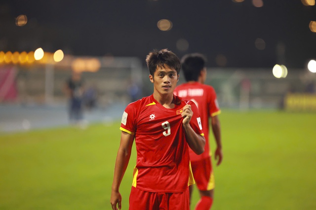 Ảnh: Quốc Việt sút tung lưới U23 Hàn Quốc, U23 Việt Nam ăn mừng cực cảm xúc động viên Hiểu Minh- Ảnh 2.