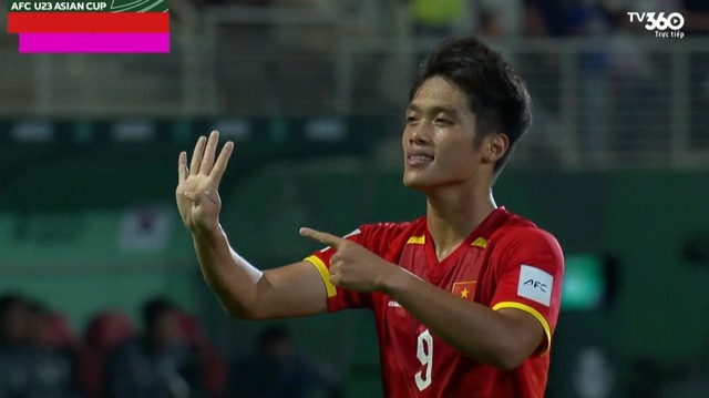 Bạn gái nóng bỏng của Quốc Việt - cầu thủ sút tung lưới Hàn Quốc- Ảnh 1.