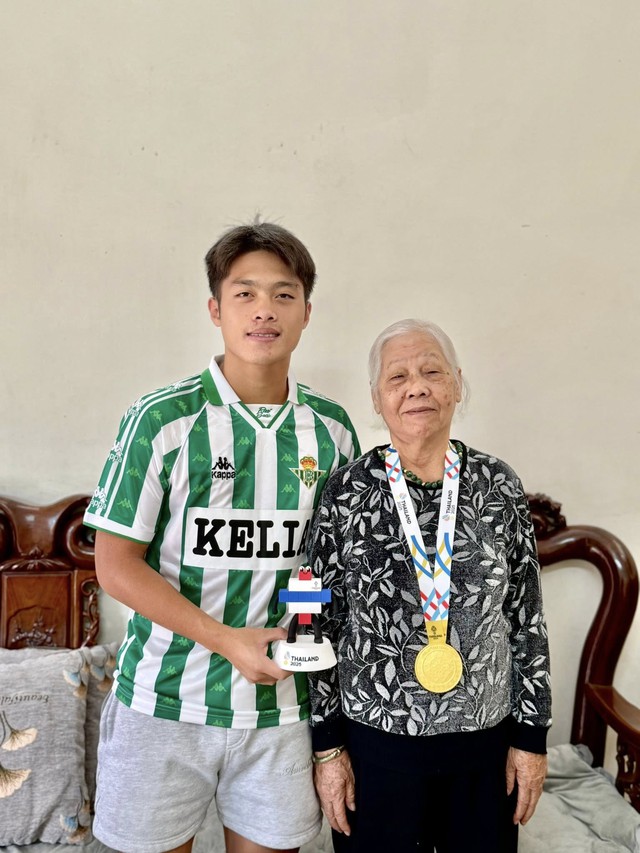 Ch&acirc;n dung Quốc Việt U23 Việt Nam: L&agrave; 
