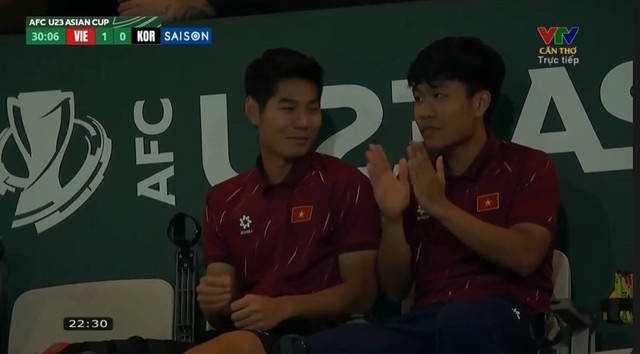 Quốc Việt gây xúc động cực mạnh khi ghi bàn vào lưới U23 Hàn Quốc: Ăn mừng hướng về Hiểu Minh đang chấn thương- Ảnh 3.