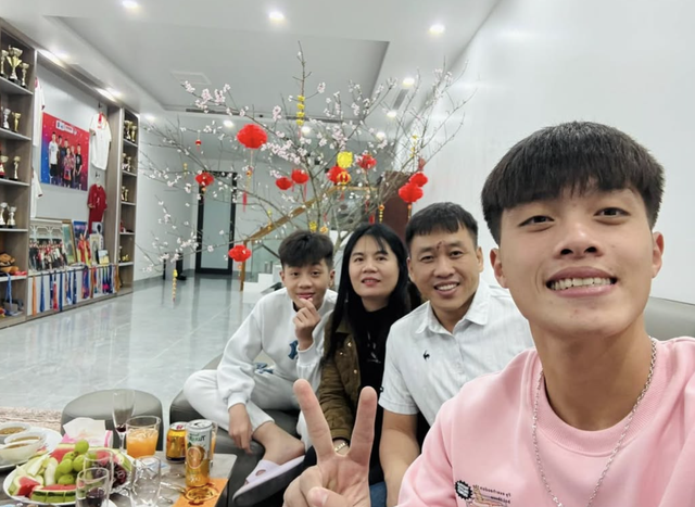 Ch&acirc;n dung Quốc Việt U23 Việt Nam: L&agrave; 