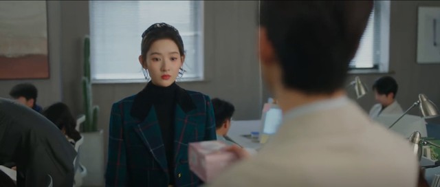 Phim Trung Quốc hạ thấp phụ nữ vì 1 chiếc băng vệ sinh, xem mà tức bể phổi- Ảnh 4.