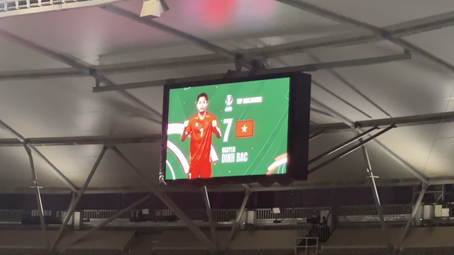 Đình Bắc đi vào lịch sử, lần đầu tiên Việt Nam có "vua phá lưới" U23 châu Á.- Ảnh 1.