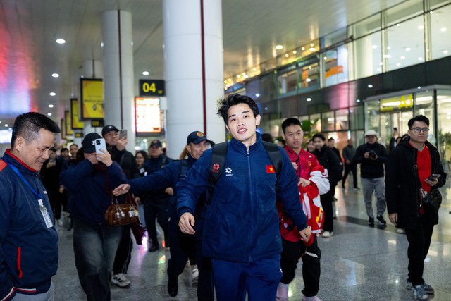 Mang 100 chiếc cam trạm tỷ đến đây để visual này cân tất: Đình Bắc vội chạy ra xe về quê thôi cũng giật "spotlight"- Ảnh 6.