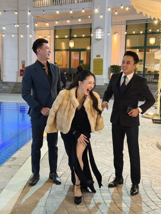 Cặp đôi đẹp nhất Việt Nam tái hợp khiến MXH sốc visual: Nhan sắc trên cả cực phẩm, 15 năm không có đối thủ- Ảnh 3.