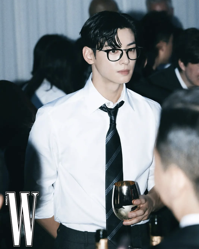 "Thiên tài khuôn mặt" Cha Eun Woo bị nghi phẫu thuật thẩm mỹ: Tài sản quý nhất cũng là giả?- Ảnh 1.