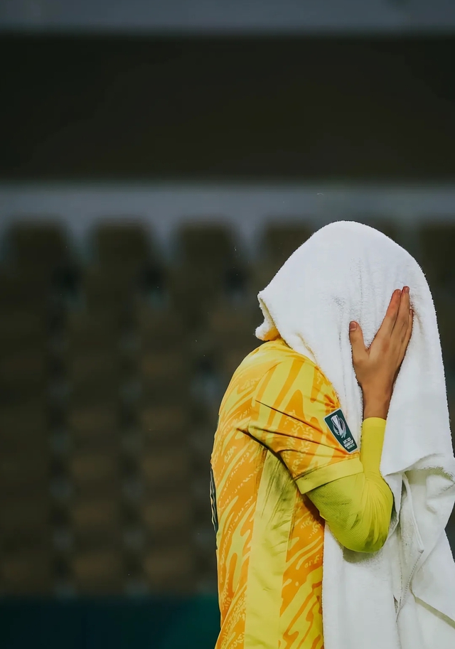 Li Hao - siêu thủ môn Trung Quốc khóc, lên tiếng xin lỗi lúc 4h sáng- Ảnh 7.