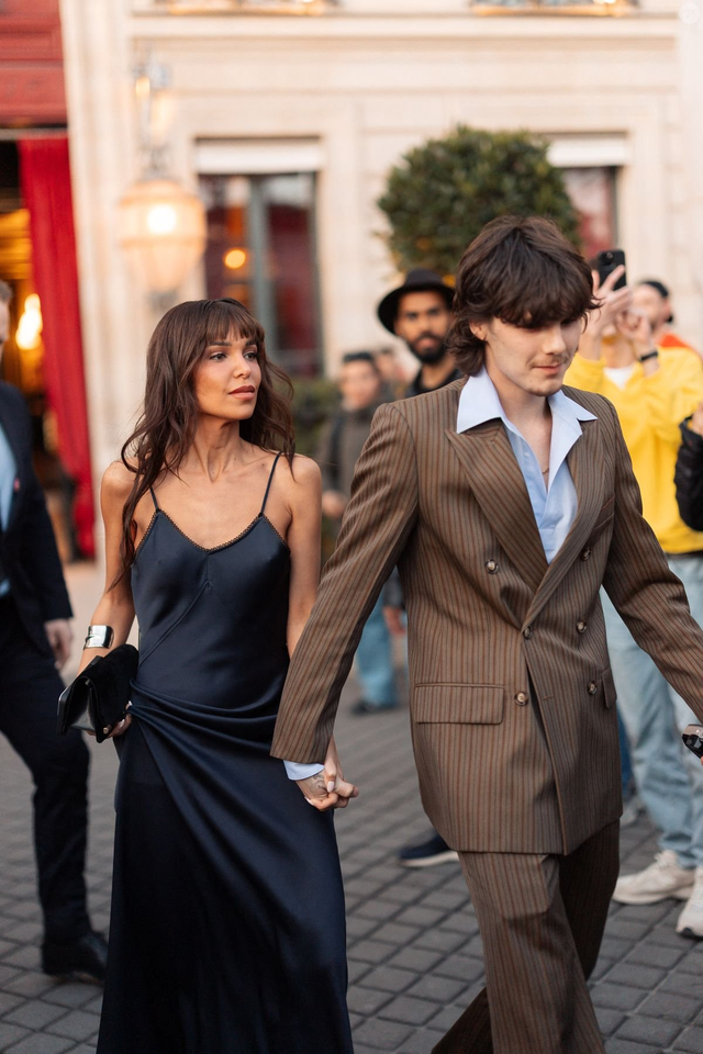 Con dâu út tương lai nhà Beckham bị chê già, ngoại hình như sinh đôi với mẹ chồng Victoria- Ảnh 5.