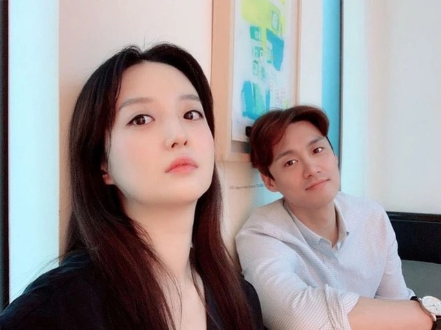 Vợ tài tử Vì Sao Đưa Anh Tới bị ngã mạnh ở tháng 7 thai kỳ, dân tình lo lắng tột độ - Ảnh 2.