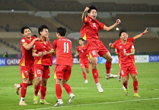 "Lá chắn thép" U23 Việt Nam giỏi tiếng Anh, tiếng Pháp khiến netizen đồng loạt khen "đỉnh"!- Ảnh 1.