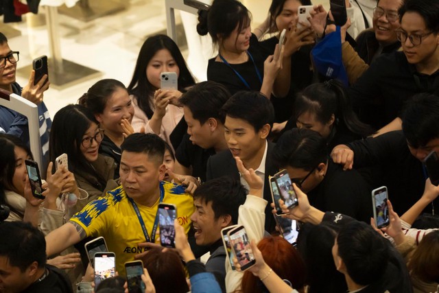 Các "trạm tỷ" đã vào cuộc, Đình Bắc khoe visual nét căng, cực phẩm ngoan-xinh-yêu trong lần đầu xuất hiện sau U23 châu Á- Ảnh 13.