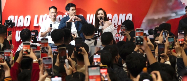 Các "trạm tỷ" đã vào cuộc, Đình Bắc khoe visual nét căng, cực phẩm ngoan-xinh-yêu trong lần đầu xuất hiện sau U23 châu Á- Ảnh 10.