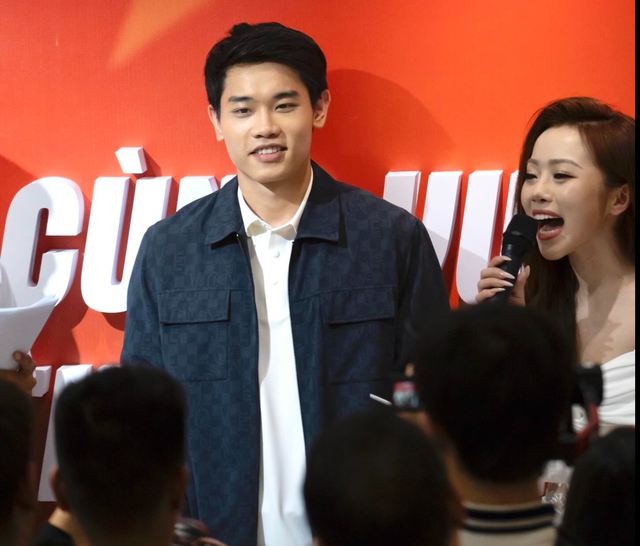 Các "trạm tỷ" đã vào cuộc, Đình Bắc khoe visual nét căng, cực phẩm ngoan-xinh-yêu trong lần đầu xuất hiện sau U23 châu Á- Ảnh 12.