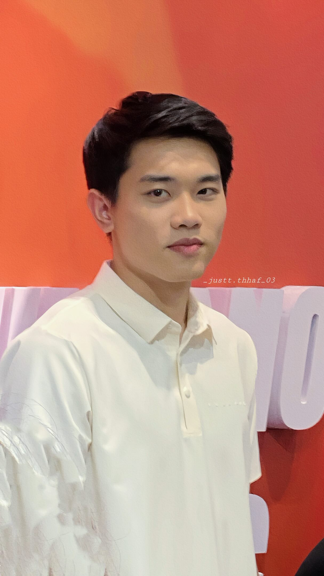 Các "trạm tỷ" đã vào cuộc, Đình Bắc khoe visual nét căng, cực phẩm ngoan-xinh-yêu trong lần đầu xuất hiện sau U23 châu Á- Ảnh 1.