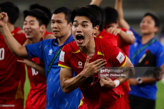 Đình Bắc vượt qua Quang Hải- Ảnh 3. Đình Bắc vượt qua Quang Hải- Ảnh 3.