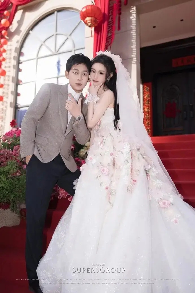 Diễn biến sốc vụ nữ ca sĩ bị thiếu gia “cắm sừng” sau vài ngày cưới: Netizen chỉ biết phán "quá đáng thương"- Ảnh 8.