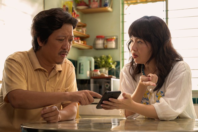 12 năm rồi mới thấy cặp sao Việt đỉnh chóp này tái hợp: Nhà gái cười đẹp điên, nhà trai được cả showbiz kính nể- Ảnh 1.