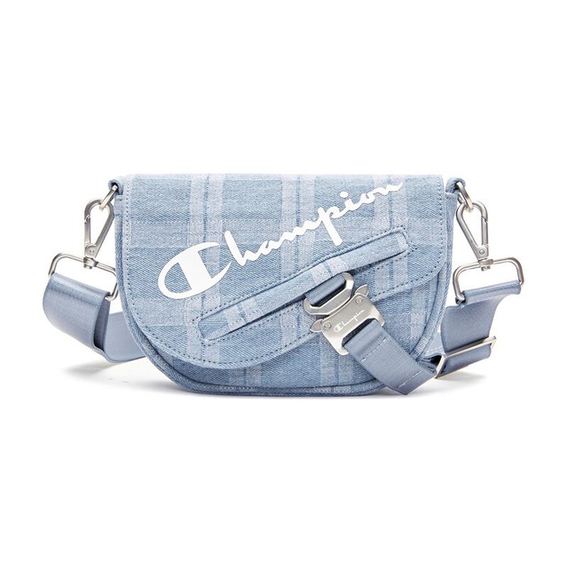 Tháng lương cuối cùng của năm: Tôi chọn tự thưởng 5 món thời trang hot nhất Lazada- Ảnh 1.