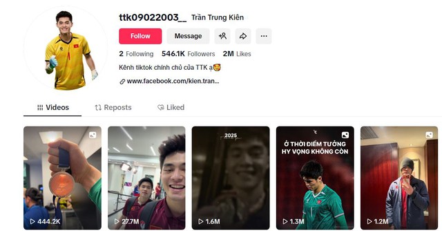 Cú "đổi đời" ngoạn mục của thủ môn Trung Kiên: Từ livestream "3 người xem" đến cơn sốt nửa triệu fan sau U23 châu Á- Ảnh 1.