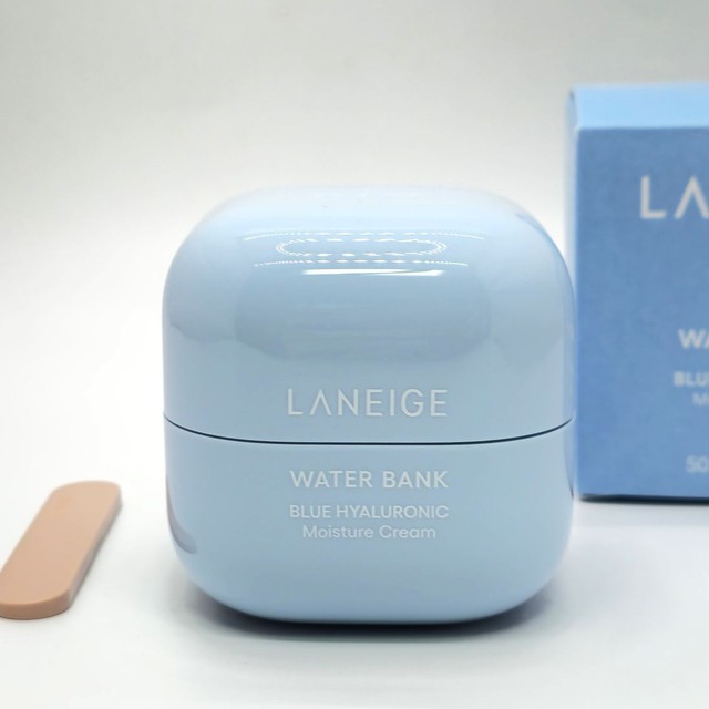 Ngoại lệ showbiz: Mỹ nhân U50 vẫn đẹp điên cuồng, tượng đài nhan sắc với làn da thuỷ tinh không ai lật đổ nổi- Ảnh 11.