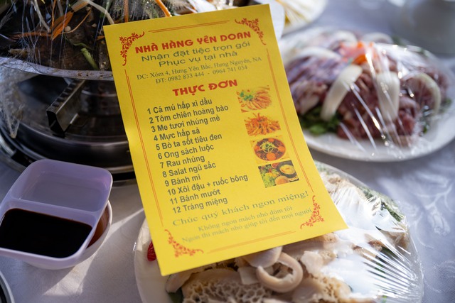 180 mâm cỗ nhà Đình Bắc hôm nay- Ảnh 2. 180 mâm cỗ nhà Đình Bắc hôm nay- Ảnh 2.