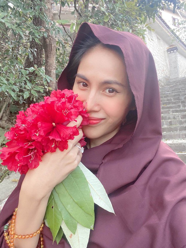 Thủy Tiên đăng ảnh ở Ấn Độ- Ảnh 4. Thủy Tiên đăng ảnh ở Ấn Độ- Ảnh 4.