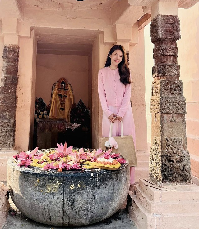 Thủy Tiên đăng ảnh ở Ấn Độ- Ảnh 1. Thủy Tiên đăng ảnh ở Ấn Độ- Ảnh 1.