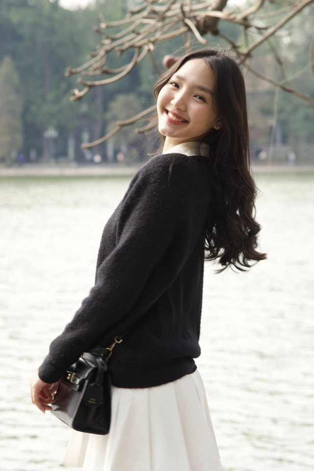 Danh tính cô gái vừa bước ra sân pickleball đã khiến tất cả xuýt xoa: "Không có đẹp nhất chỉ có đẹp hơn”- Ảnh 9.