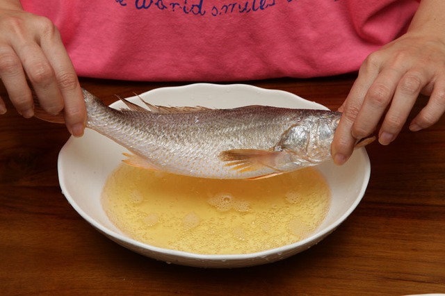 Sống trên đời 30 năm, tôi mới biết bia không chỉ để uống mà còn làm được "ti tỉ" thứ trong căn bếp gia đình- Ảnh 3.