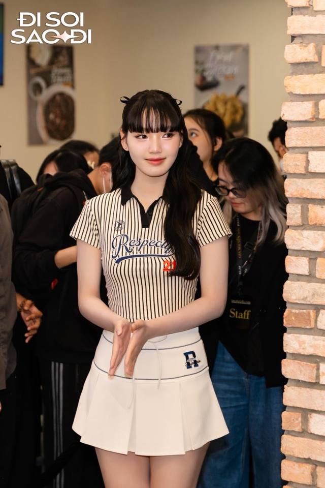 Danh tính cô gái vừa bước ra sân pickleball đã khiến tất cả xuýt xoa: "Không có đẹp nhất chỉ có đẹp hơn”- Ảnh 4.