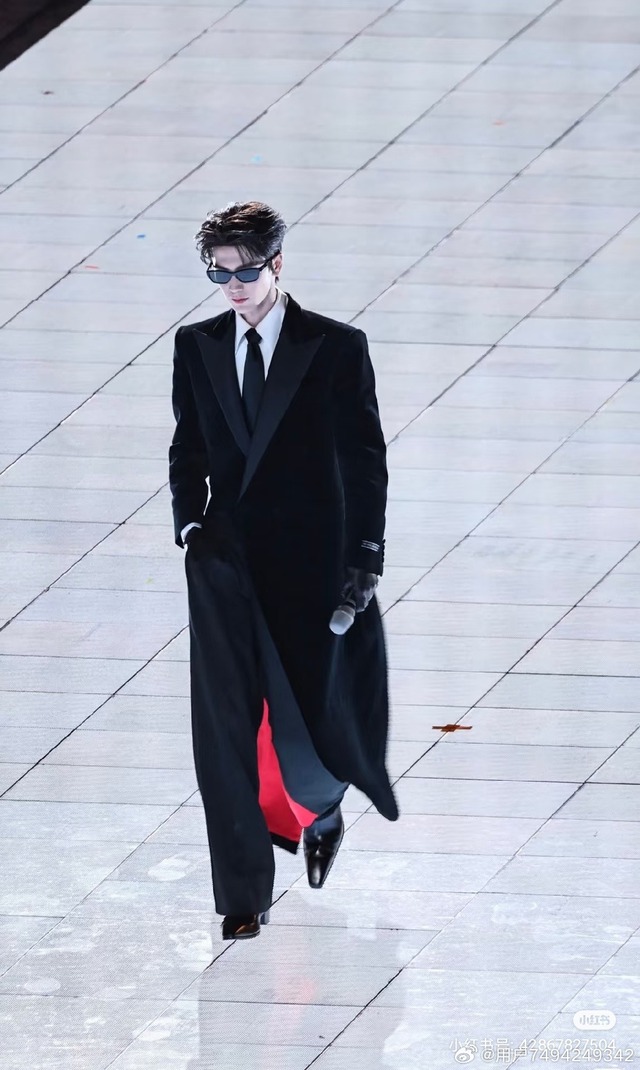 Gọi mỹ nam này là Maybach vì anh vừa sang vừa oách, đẹp đến độ đàn chị ngắm mà há hốc mồm- Ảnh 3.