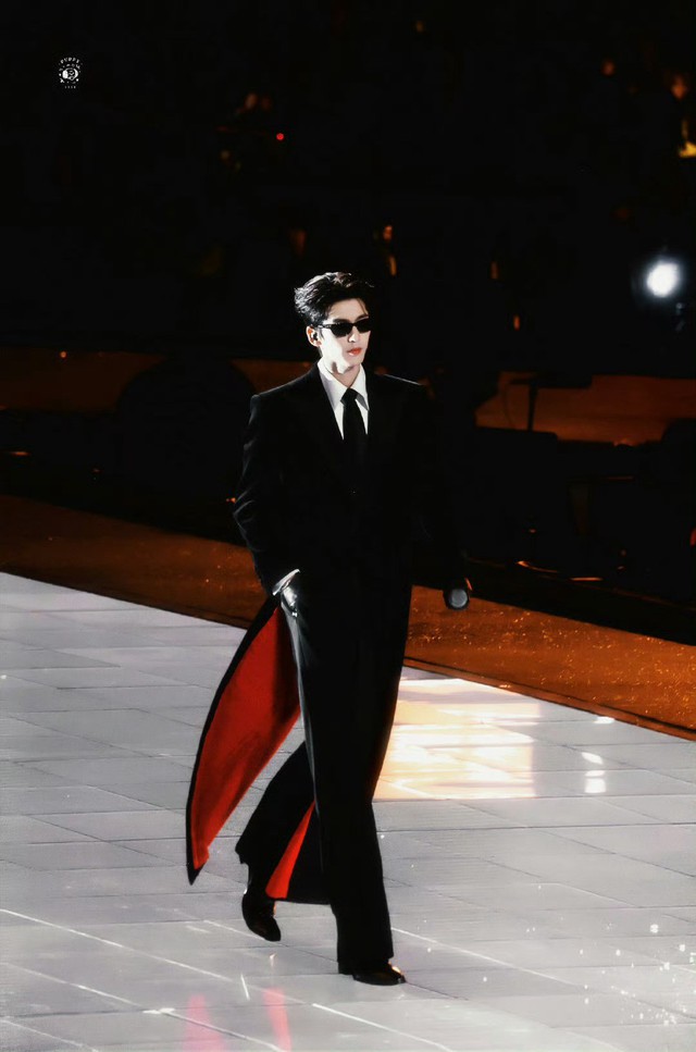 Gọi mỹ nam này là Maybach vì anh vừa sang vừa oách, đẹp đến độ đàn chị ngắm mà há hốc mồm- Ảnh 2.