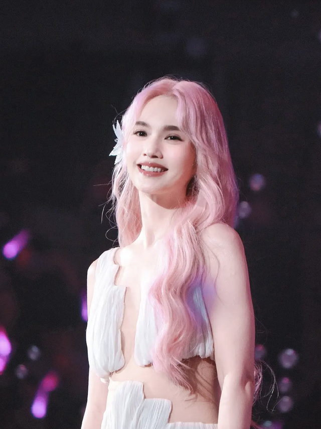 Châu Á không ai trẻ hơn mỹ nhân này: 25 năm nhan sắc bất biến trước thời gian, 41 tuổi sao đẹp thế được- Ảnh 1. Châu Á không ai trẻ hơn mỹ nhân này: 25 năm nhan sắc bất biến trước thời gian, 41 tuổi sao đẹp thế được- Ảnh 1.